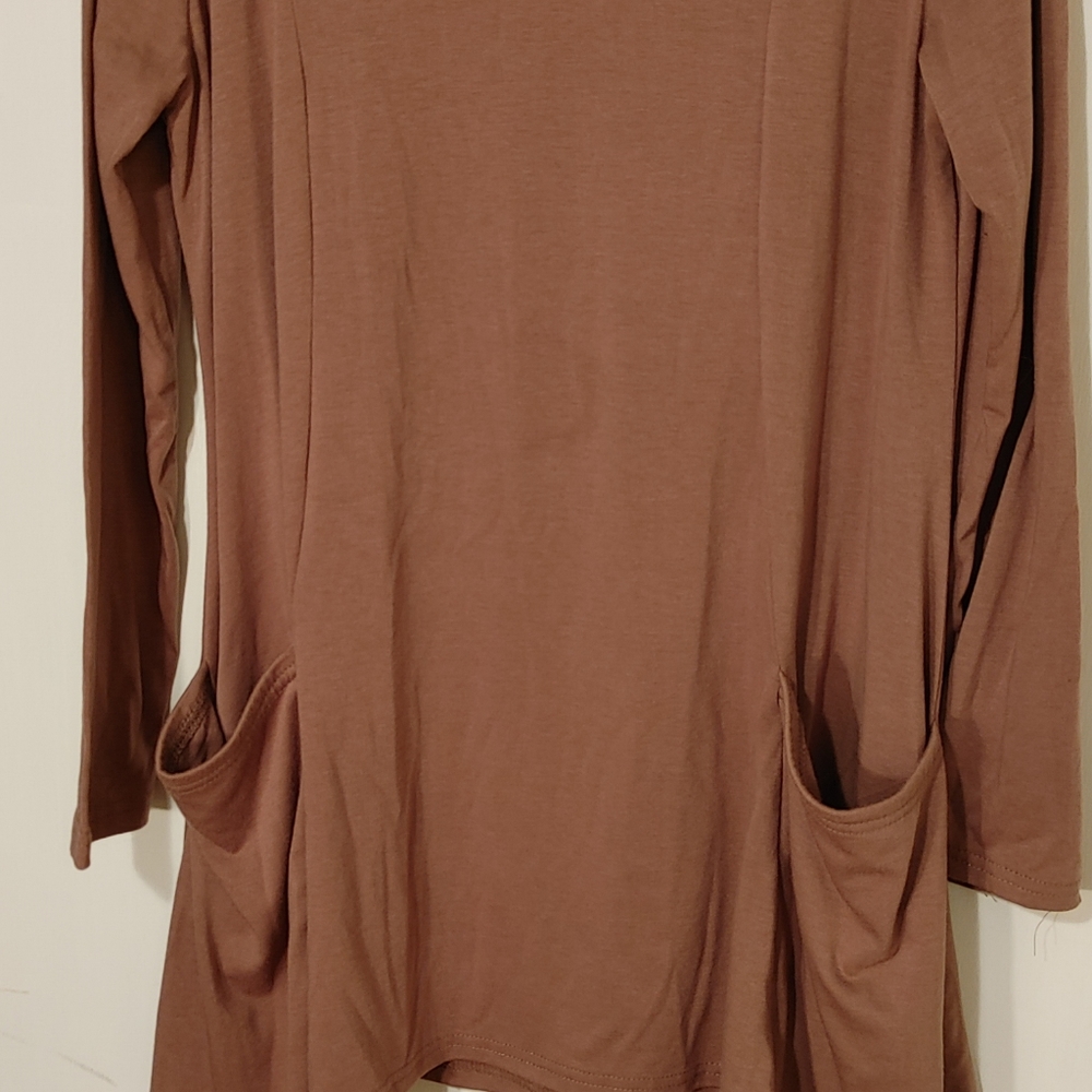 IClosam brown top size L
